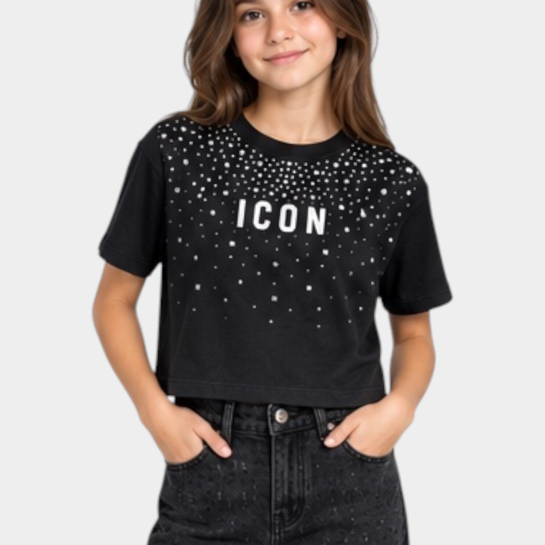 T-shirt crop nera Follower SRL per bambina con scritta ICON bianca e decorazioni di strass luminosi sul petto