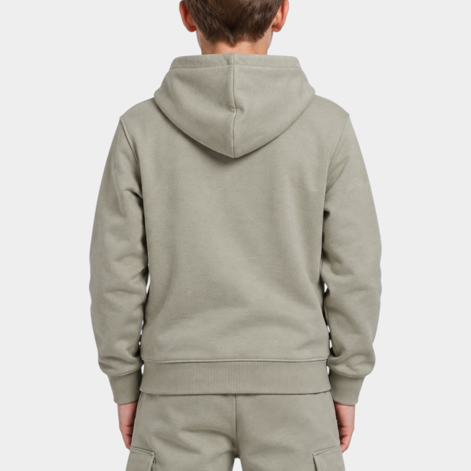 Ragazzo indossa felpa con cappuccio e pantaloni cargo beige Follower SRL, vista posteriore