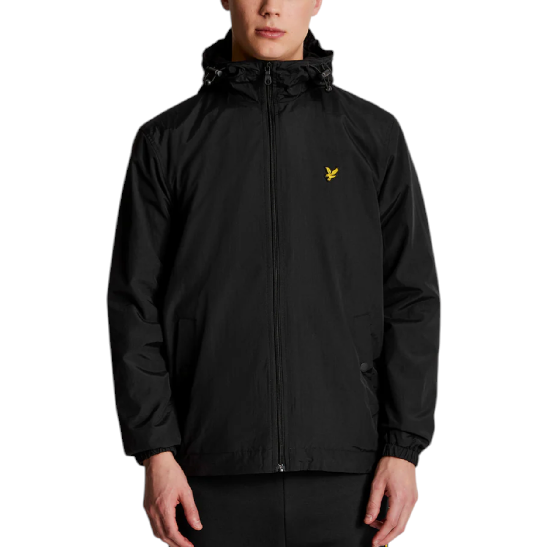 Giacca con cappuccio uomo lyle e scott nera con logo uccello giallo sul petto in materiale tecnico
