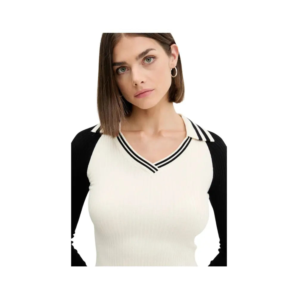 Maglione con collo a V Donna Guess Jeans Guess Jeans