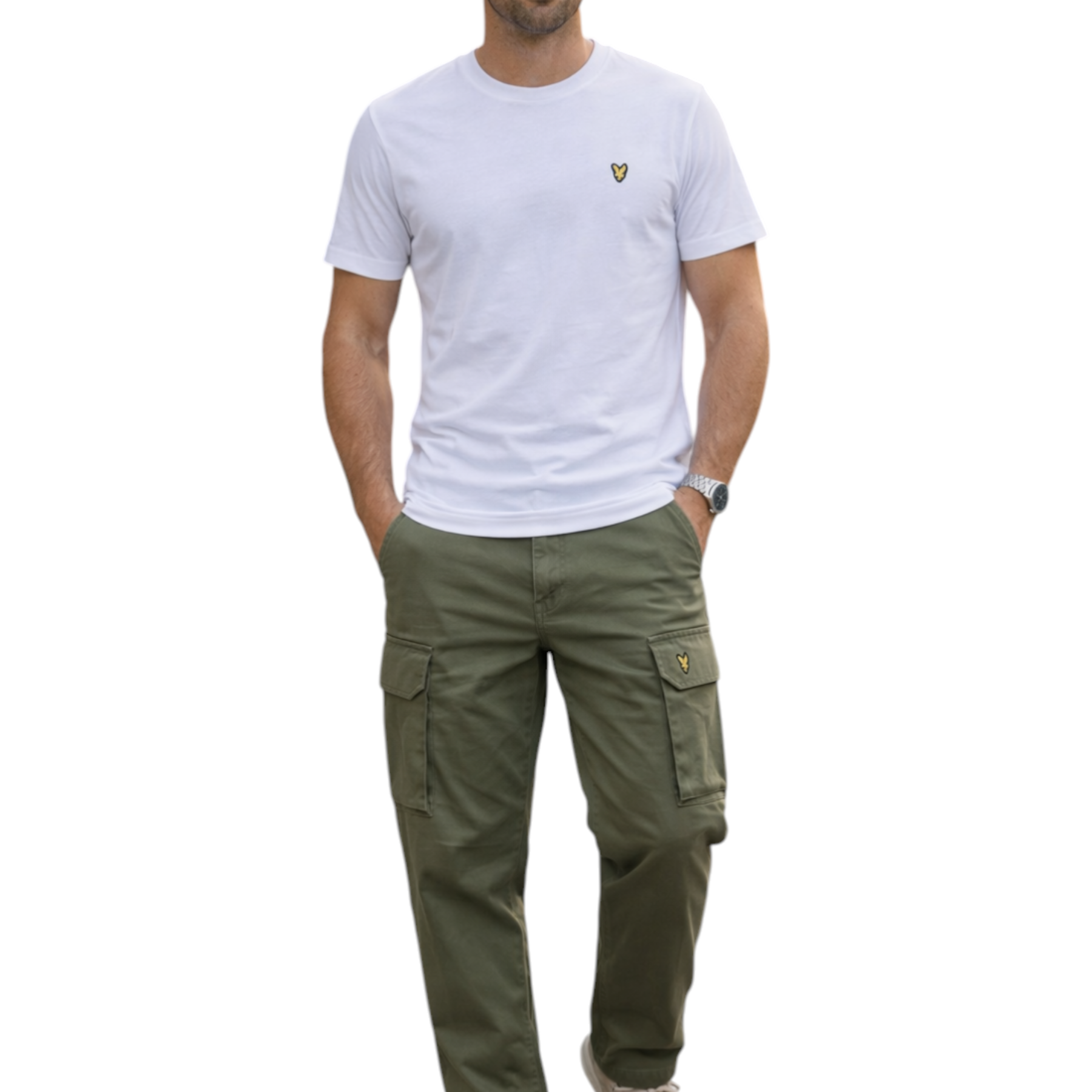 Pantaloni cargo uomo verde lyle e scott con molte tasche e logo discreto sulla coscia in cotone resistente