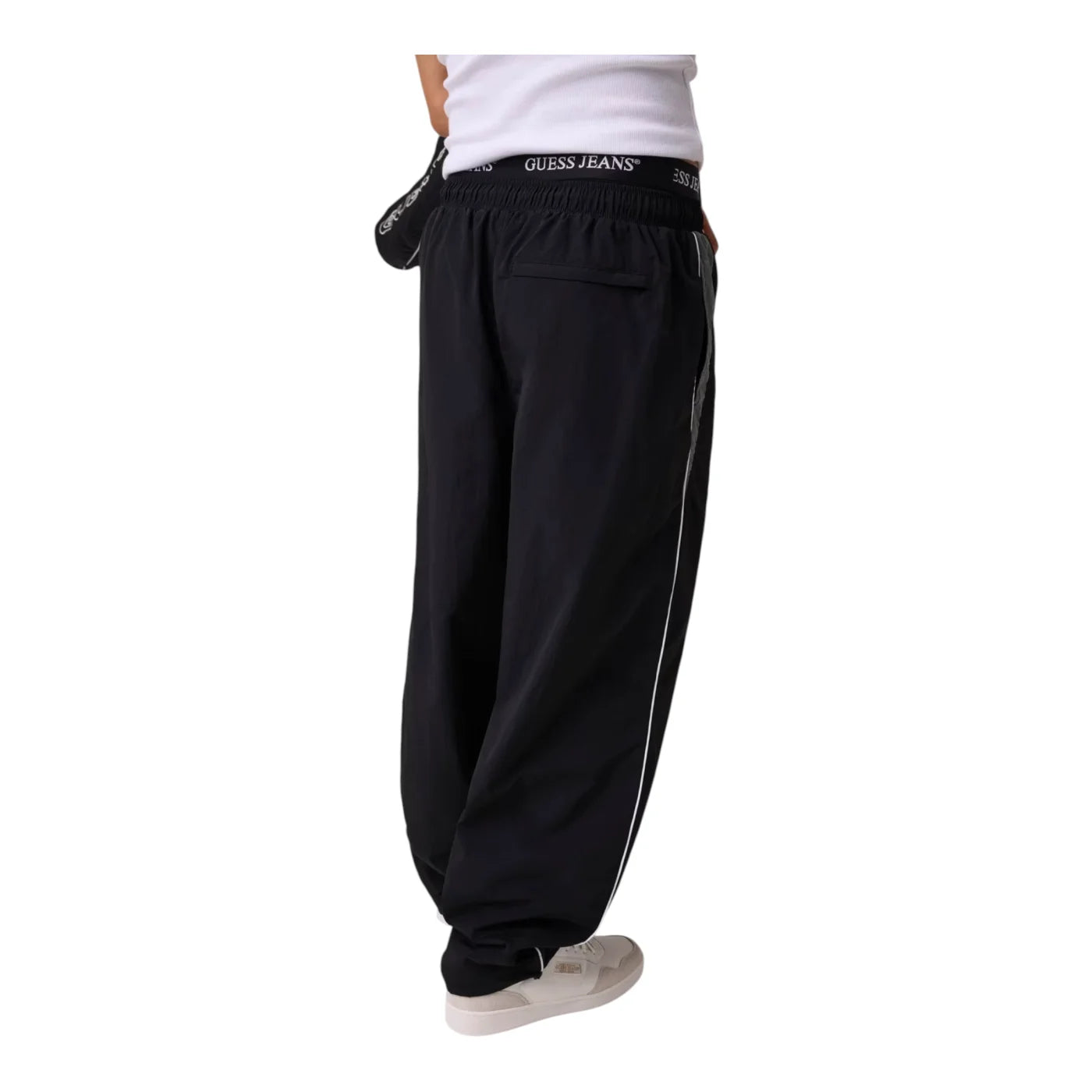 Pantaloni jogger in nylon uomo nero guess