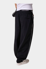 Pantaloni jogger in nylon uomo nero guess