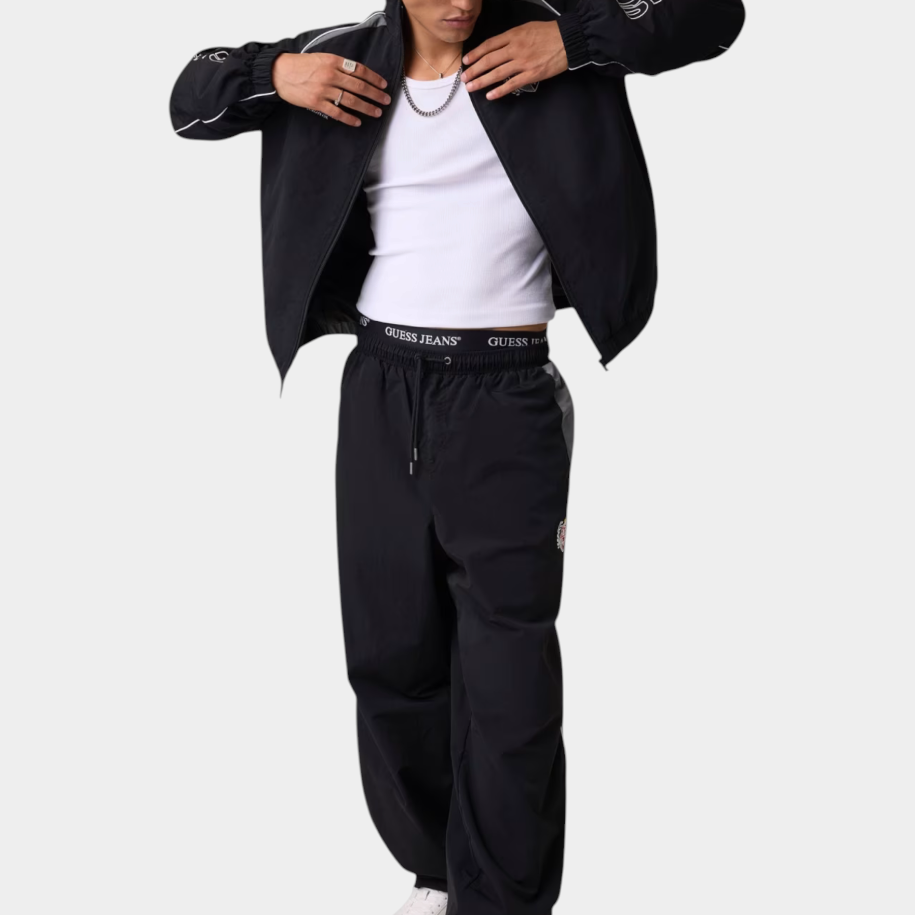 Pantaloni jogger in nylon uomo nero guess