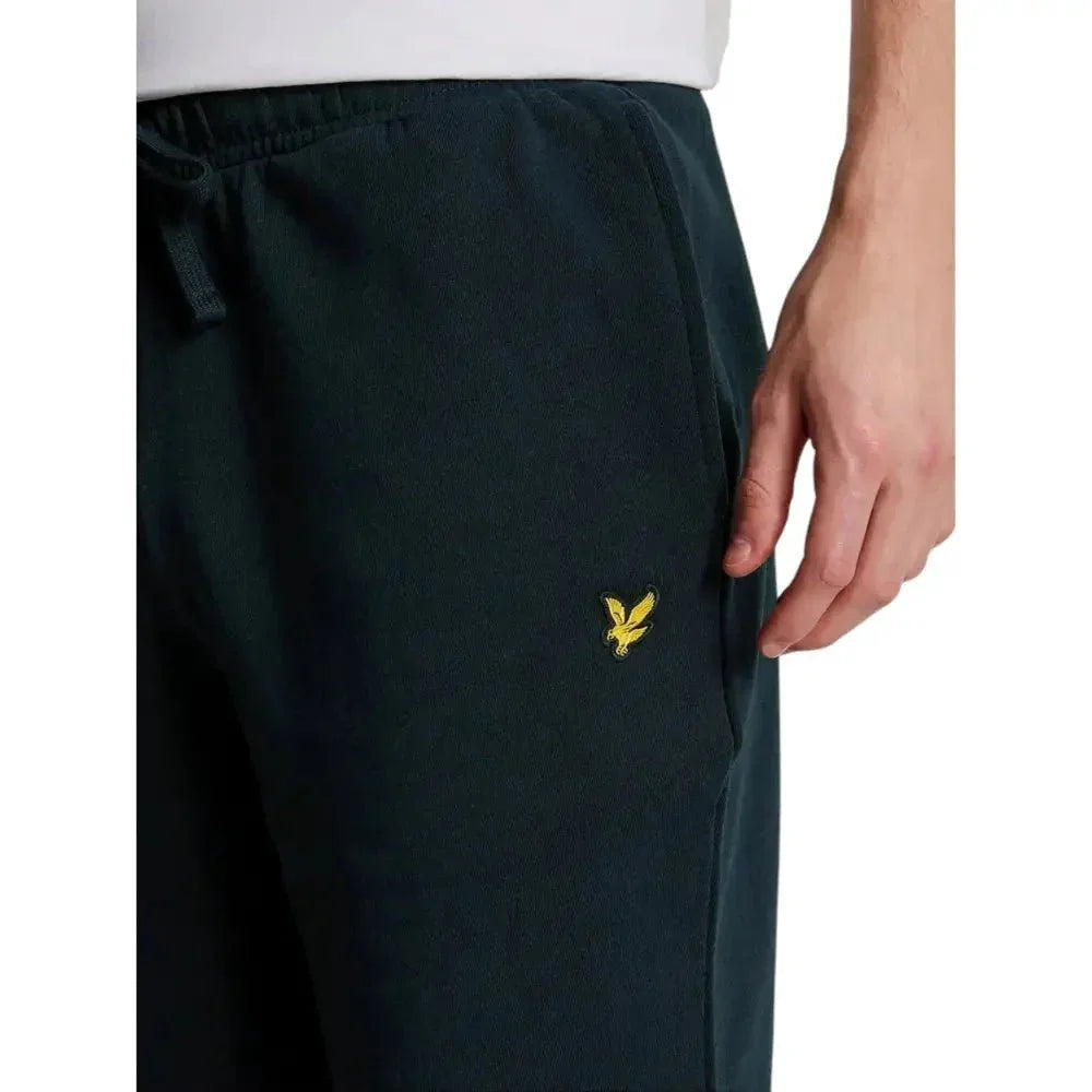 Shorts uomo lyle e scott in cotone verde scuro con piccolo logo uccello giallo ricamato sulla coscia