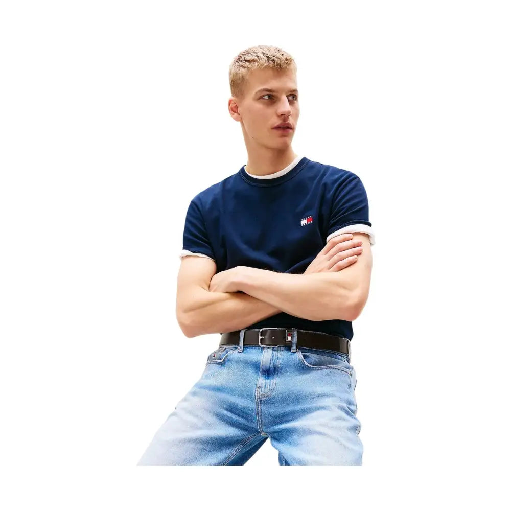 T-shirt con distintivo Tommy tono su tono Uomo Tommy Hilfiger Jeans Tommy Hilfiger Jeans
